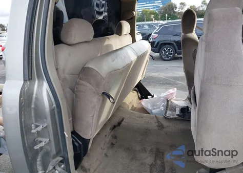 2001 GMC Sierra 2500Hd Sle z USA, uszkodzony, nr VIN 1GTHC29U61E148640